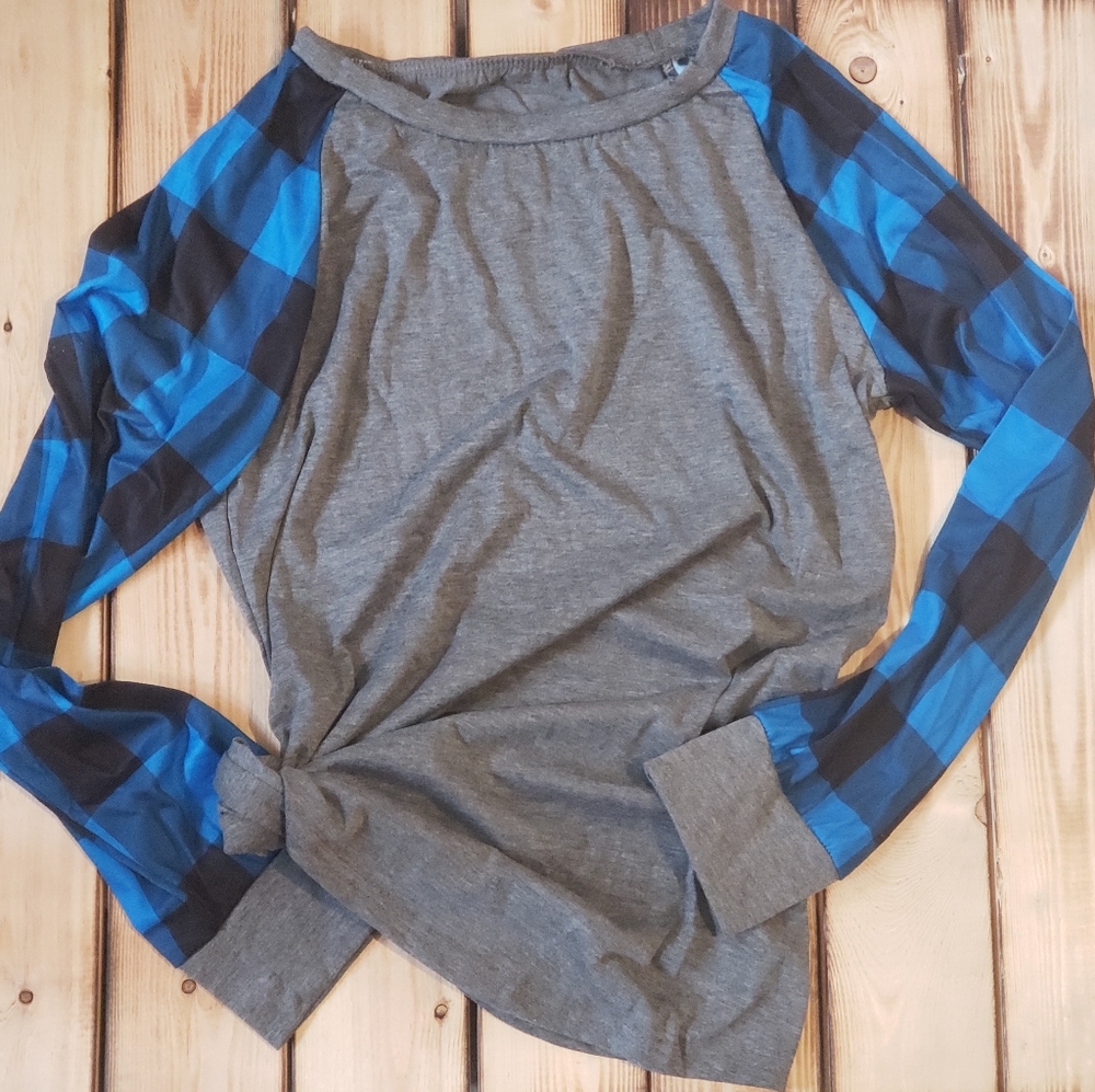 Soft Raglan Checkered Long Sleeve Top - Picture 2 of 2